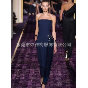 Jumsuit ống phối vạt lạ mắt