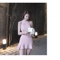 Đầm yếm đuôi cá nhẹ nhàng nữ tính