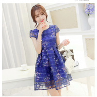 Đầm xòe in hoa tay con