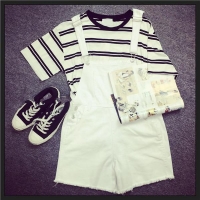 Short jeans yếm trắng