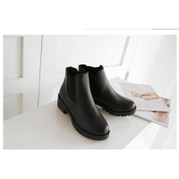 Giày boot cổ ngắn style