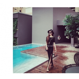 Đầm maxi xẻ tà khoét lưng