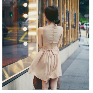 Đầm voan xòe cài nút lưng