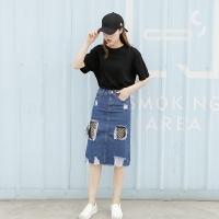 Chân váy jeans rách phối lưới