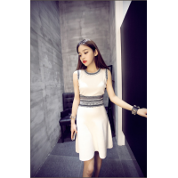 Đầm dệt kim họa tiết