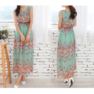 Maxi xanh họa tiết voan