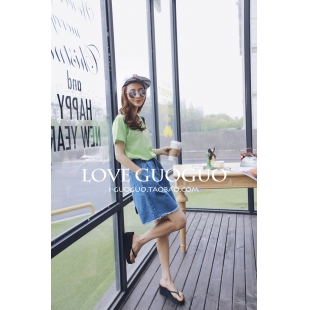 Quần jeans lửng trẻ trung