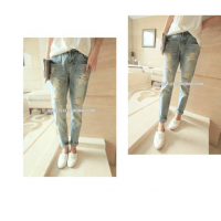 Quần jeans rách phom rộng