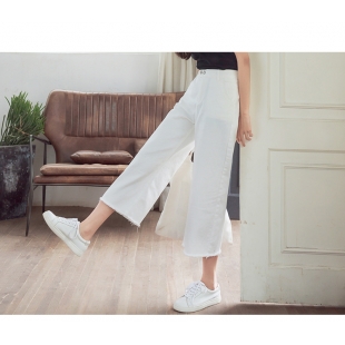 Quần ống rộng trắng thời trang