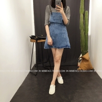 Chân váy yếm jeans trẻ trung