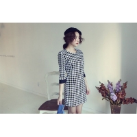 Đầm suông caro tay lỡ